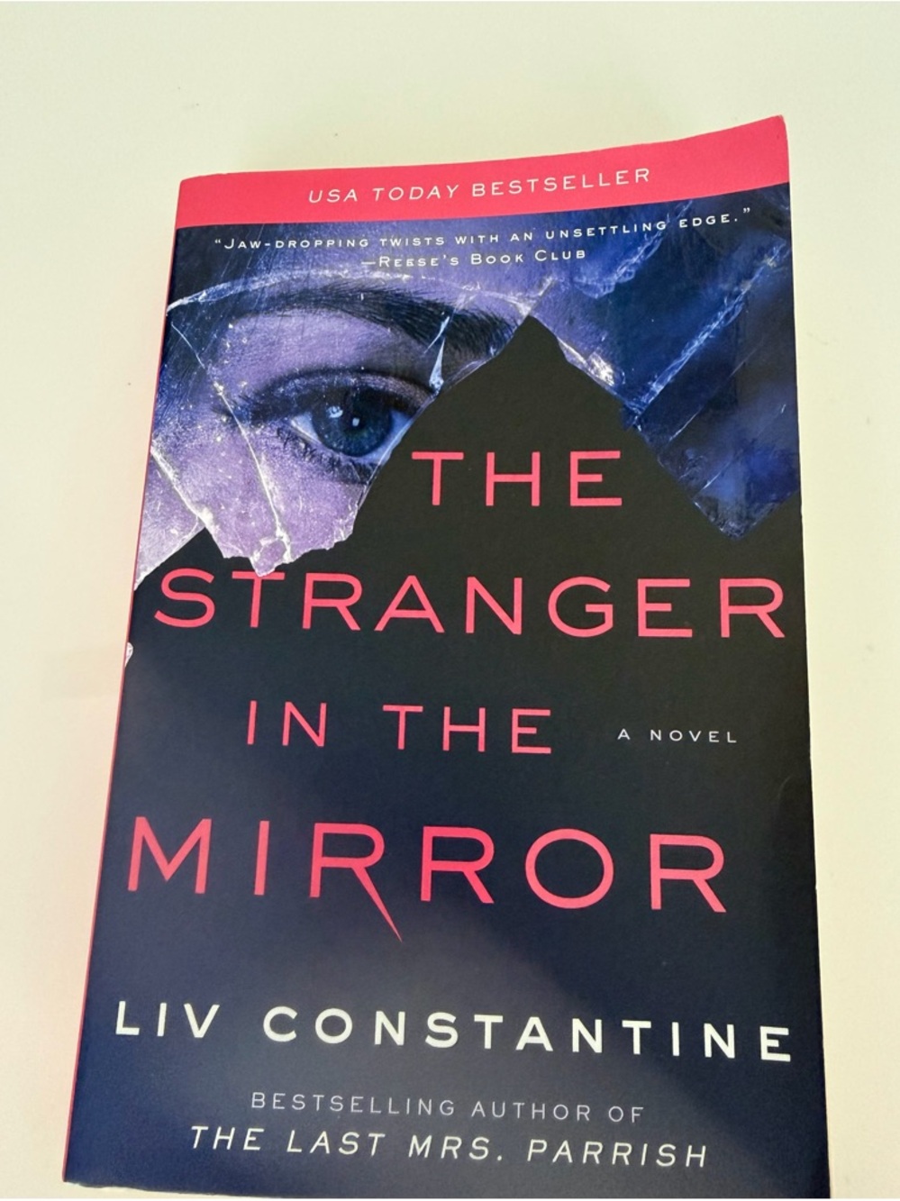 Liv Constantine The stranger in the mirror